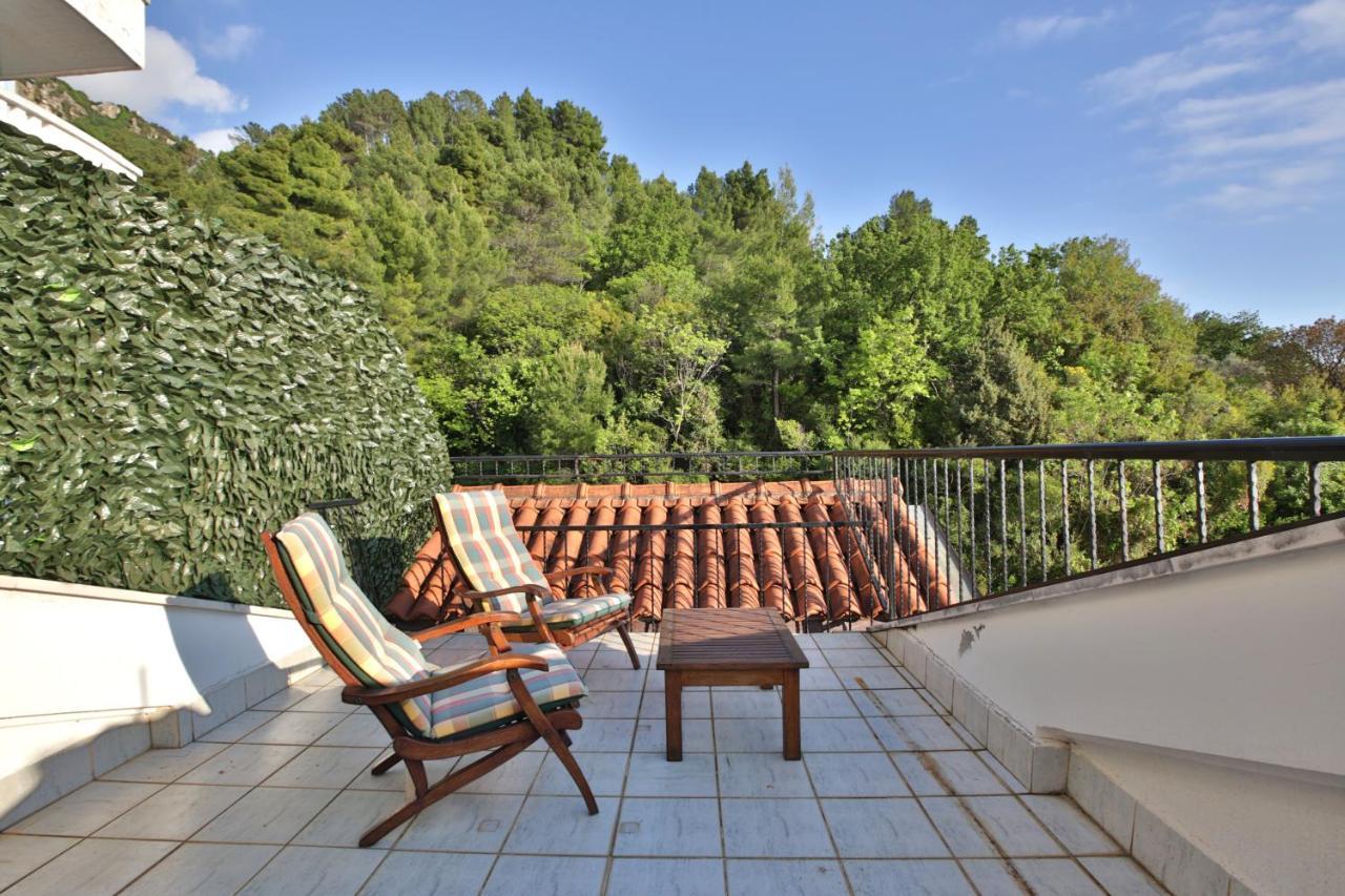 Royal Holiday Apartments Sveti Stefan Exterior photo