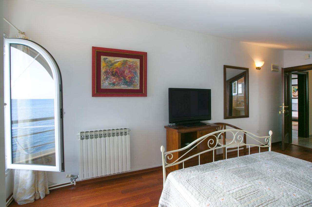 Royal Holiday Apartments Sveti Stefan Exterior photo
