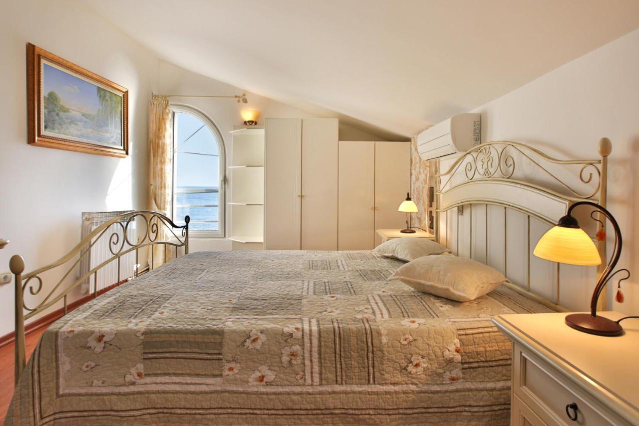Royal Holiday Apartments Sveti Stefan Exterior photo