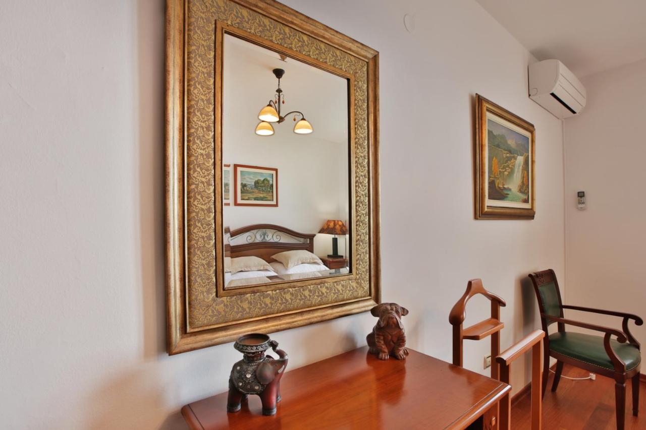 Royal Holiday Apartments Sveti Stefan Exterior photo
